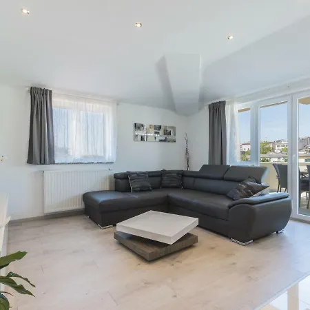 House Rojni