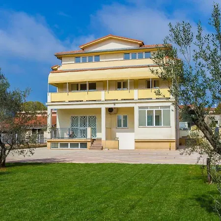 House Rojni