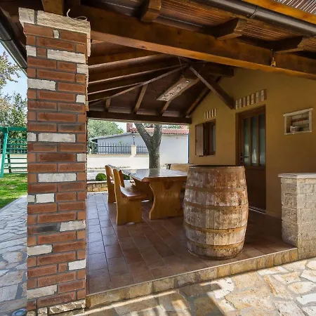 House Rojni *